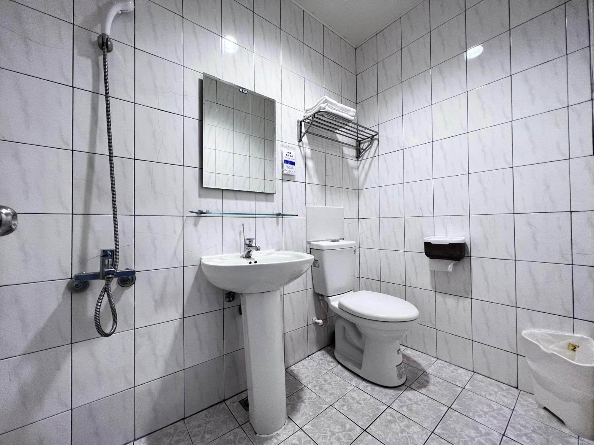 微趣 Wechill Hotel Đài Nam Ngoại thất bức ảnh